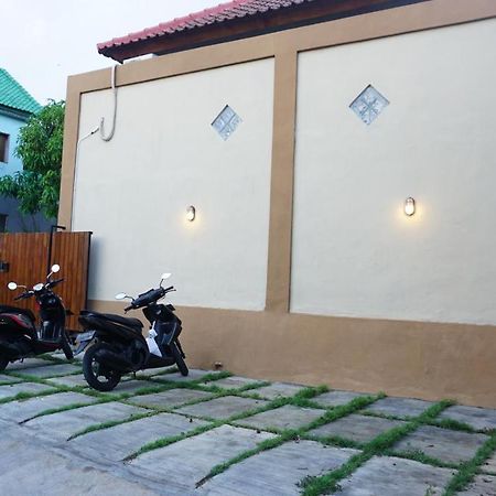 Jingga Homestay Balangan Jimbaran Esterno foto